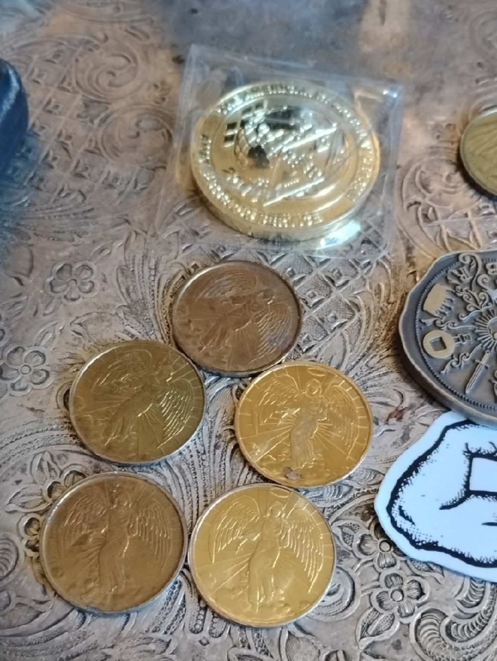 Golden Coin Stack -Arabic/Angels/Pope Francis etc... - Picture 3 of 4